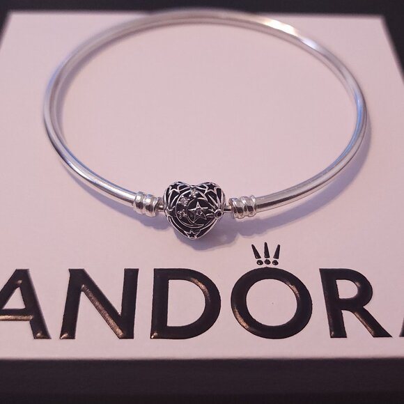 Pandora Celestial Heart Clasp Bangle - Picture 2 of 5